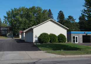 Lakeside Apartments in Duluth, MN - Building Photo - Building Photo