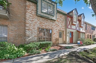 14707 Barryknoll Ln in Houston, TX - Building Photo - Building Photo