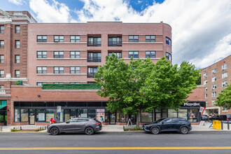 The Jackson in Jackson Heights, NY - Building Photo - Building Photo