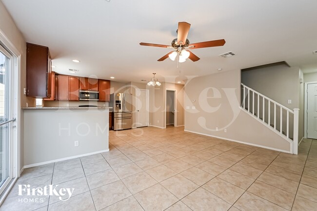 8269 Vanity Fair Ln in Las Vegas, NV - Building Photo - Building Photo