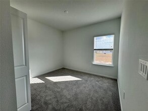 8885 SW 68th Ter Rd in Liberty Triangle, FL - Building Photo - Building Photo