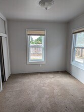 2815 Birch St, Unit 2 in Lebanon, OR - Building Photo - Building Photo