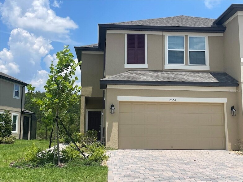2506 Stapleford Pl in Wesley Chapel, FL - Building Photo