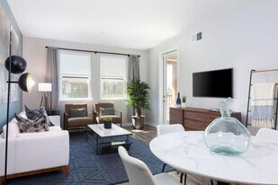 1008 E El Camino Real in Sunnyvale, CA - Building Photo