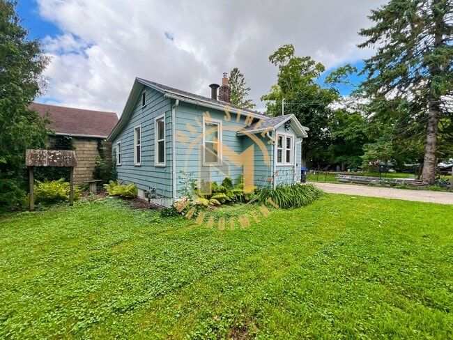 property at 223 E Franklin Ave