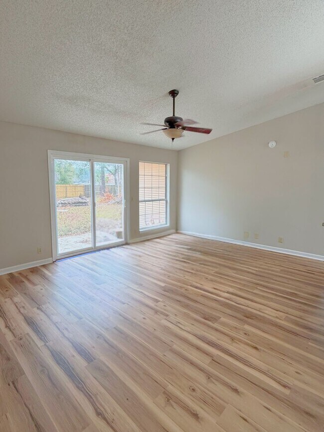 1200 Sussex Pl in St. Marys, GA - Building Photo - Building Photo