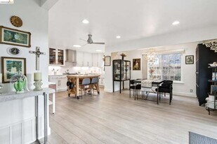 1510 Cathy Wy, Unit 47306 in Hayward, CA - Building Photo