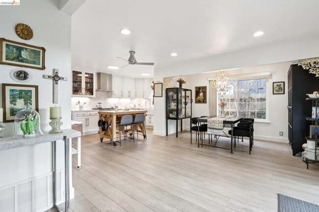 property at 1510 Cathy Wy