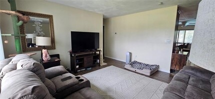 1823 SE 15th St in Cape Coral, FL - Building Photo - Building Photo