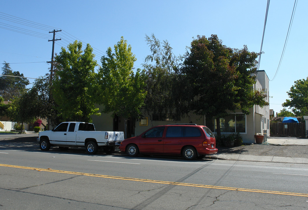 638 Amador St in Vallejo, CA - Foto de edificio