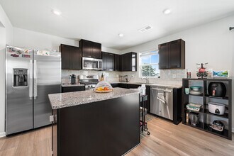 26 L Wendowski St in Edgewater Park, NJ - Building Photo - Building Photo