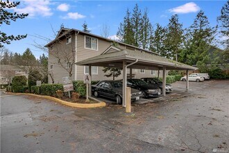 1127 N 198th St in Shoreline, WA - Building Photo - Building Photo