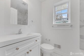 138 Milford Ave in Newark, NJ - Building Photo - Building Photo