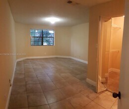 11211 W Atlantic Blvd in Coral Springs, FL - Building Photo - Building Photo