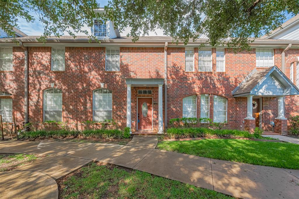 1439 El Camino Village Dr in Houston, TX - Foto de edificio