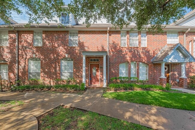 1439 El Camino Village Dr