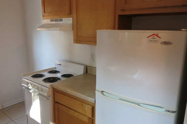 1016 N Euclid Ave in Highland Park, PA - Foto de edificio - Building Photo