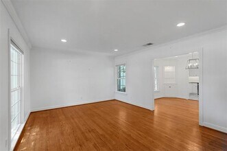 6421 Kenwood Ave in Dallas, TX - Building Photo - Building Photo