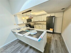 5811 Crystal Lake Ln in North Fort Myers, FL - Building Photo - Building Photo