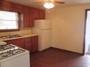 820 Lincoln Ave SE in Girard, OH - Building Photo - Building Photo