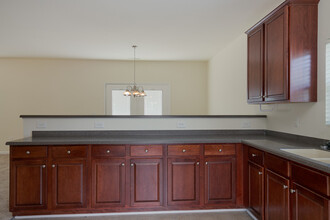 4815 Hoppers Dr in Durham, NC - Foto de edificio - Building Photo