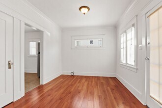 2719 Broadway Ave in Santa Monica in Santa Monica, CA - Building Photo - Building Photo