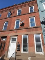 1913 W Diamond St in Philadelphia, PA - Building Photo