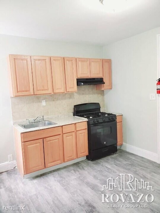 70 Armstrong Ave in Jersey City, NJ - Building Photo