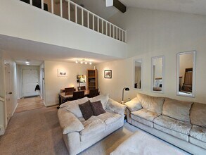 63 Quarry Cir Dr in Milford, NH - Building Photo - Building Photo