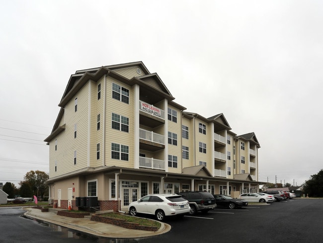 460 Main St