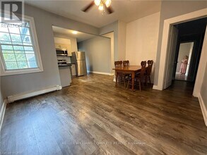 2 Main St E in Hamilton, ON - Building Photo - Building Photo