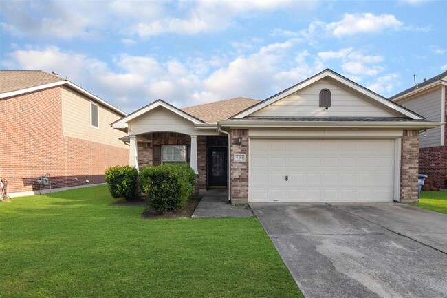 property at 5414 Rio Dr