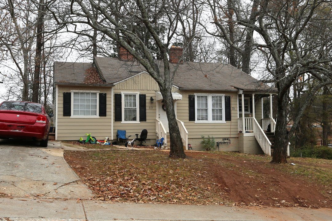 69-71 Hedges St SE in Marietta, GA - Foto de edificio