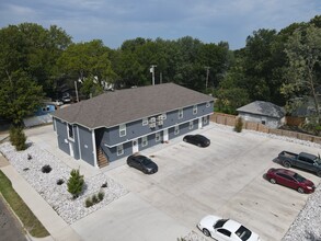 2 Apartment Buildings in Joplin, MO - Building Photo - Building Photo