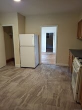 4 Division St in Danbury, CT - Building Photo - Building Photo