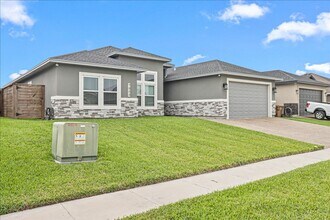 7958 Snake River Dr in Corpus Christi, TX - Building Photo - Building Photo