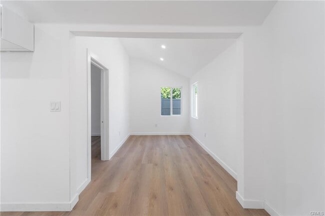 8510 Wilbur Ave in Los Angeles, CA - Building Photo - Building Photo