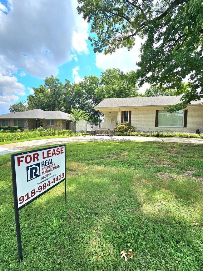 property at 5019 S Joplin Ave