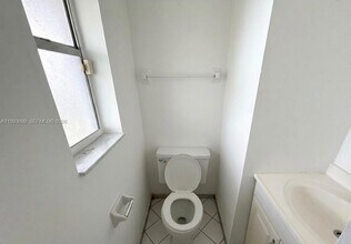 7900 S Colony Cir in Tamarac, FL - Foto de edificio - Building Photo