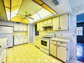 4819 Prince George Cir in New Port Richey, FL - Foto de edificio - Building Photo