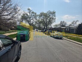9341 S Parnell Ave in Chicago, IL - Building Photo