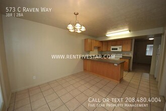 573 Raven Way in Pocatello, ID - Building Photo - Building Photo