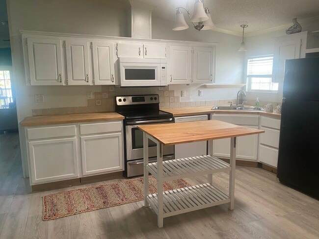 property at 3001 SW 18th Ter