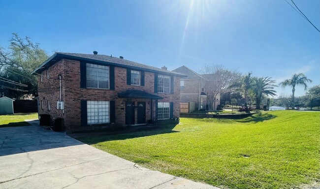 property at 1210-1212 Park Island Dr