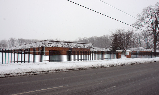 Flory Gardens in Toledo, OH - Building Photo - Building Photo