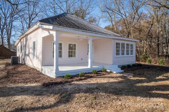 3612 E Brief Rd in Monroe, NC - Building Photo - Building Photo