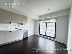 180 George St in Ottawa, ON - Building Photo - Building Photo