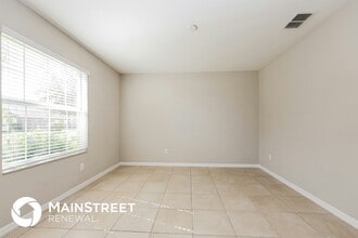 3814 Kearsney Abbey Cir in Dover, FL - Foto de edificio - Building Photo