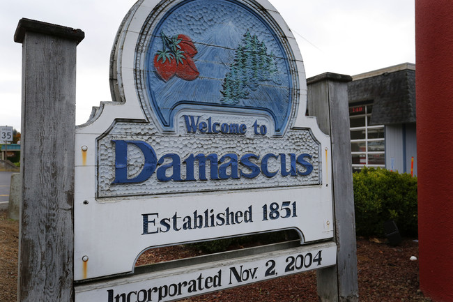 Homes for rent in Sunnyside Damascus, OR