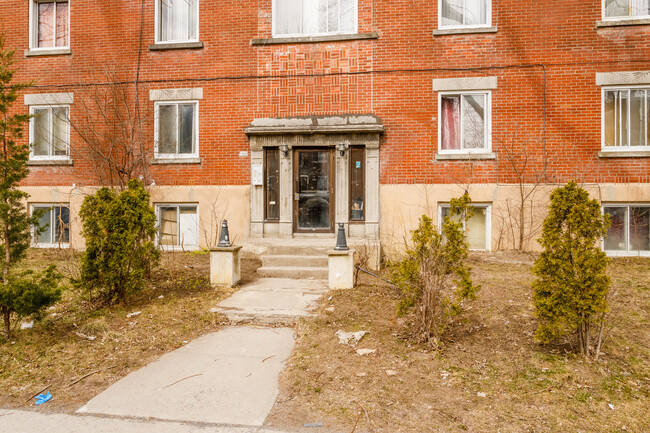 3275 Barclay Av in Montréal, QC - Building Photo - Building Photo